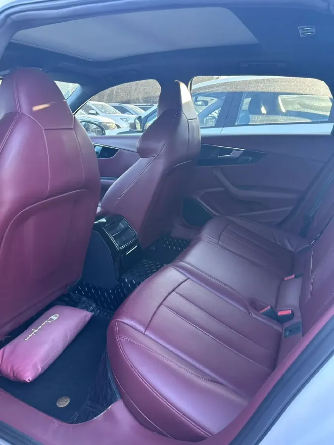 2019 Audi A4L 2.0T 190HP L4 7DCT,autocango,china used car exporter,china ev exporter,chinese used car exporter,chinese used ev exporter