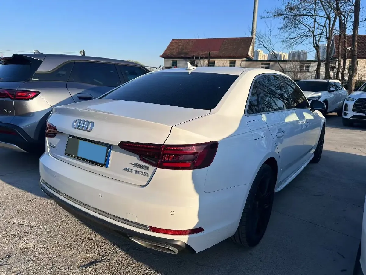 2019 Audi A4L 2.0T 190HP L4 7DCT,autocango,china used car exporter,china ev exporter,chinese used car exporter,chinese used ev exporter