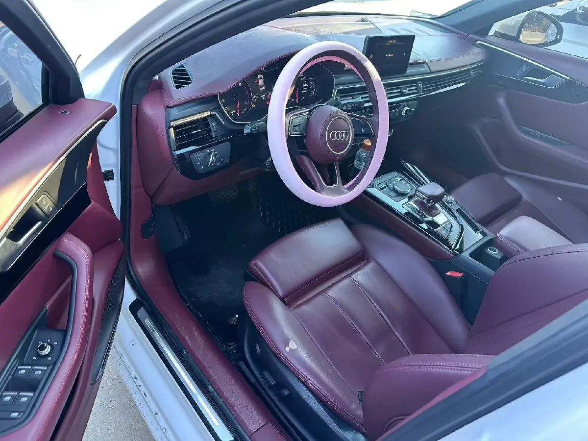 2019 Audi A4L 2.0T 190HP L4 7DCT,autocango,china used car exporter,china ev exporter,chinese used car exporter,chinese used ev exporter