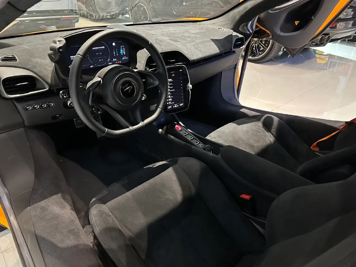 2023 McLaren Artura 3.0T 585HP V6 8DCT PHEV 7.4KWH,autocango,china used car exporter,china ev exporter,chinese used car exporter,chinese used ev exporter