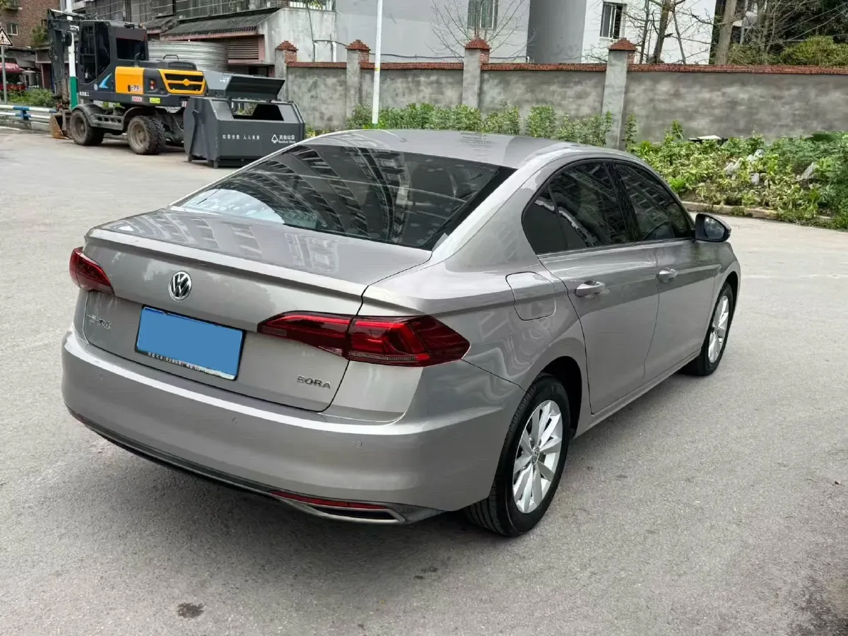 2019 Bestune T77 1.2T 143HP L4 7DCT,autocango,china used car exporter,china ev exporter,chinese used car exporter,chinese used ev exporter