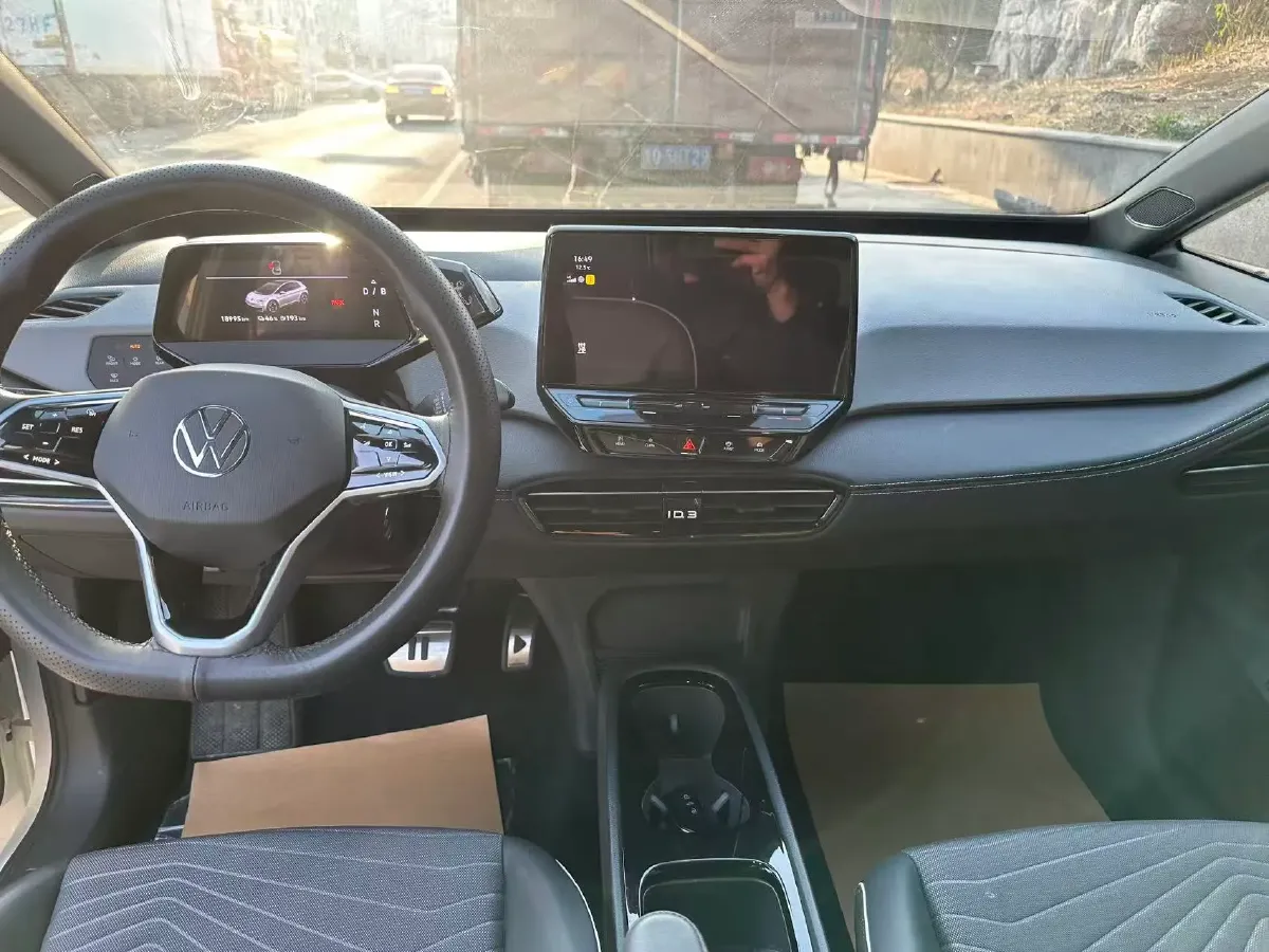 2024 Volkswagen ID.3 BEV 52.8KWH,autocango,china used car exporter,china ev exporter,chinese used car exporter,chinese used ev exporter