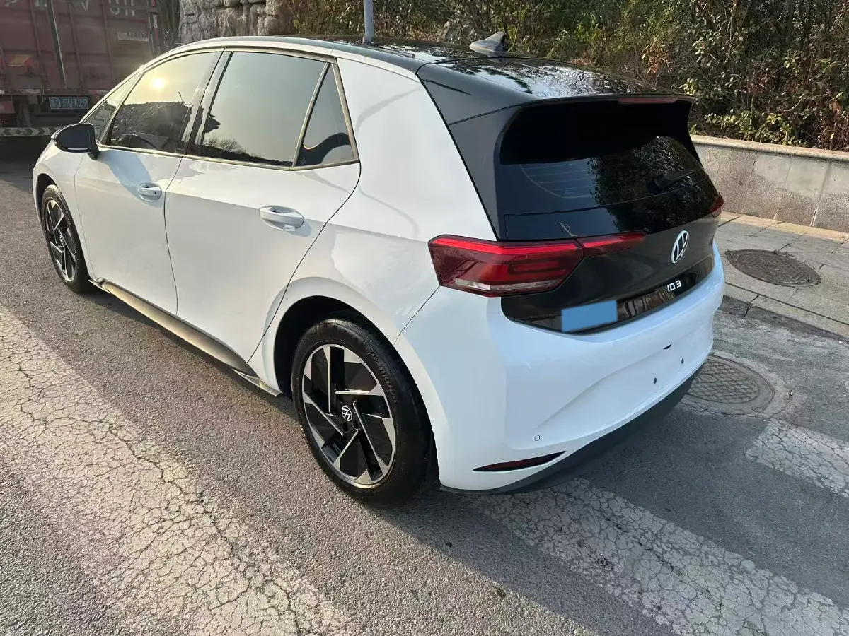 2024 Volkswagen ID.3 BEV 52.8KWH,autocango,china used car exporter,china ev exporter,chinese used car exporter,chinese used ev exporter