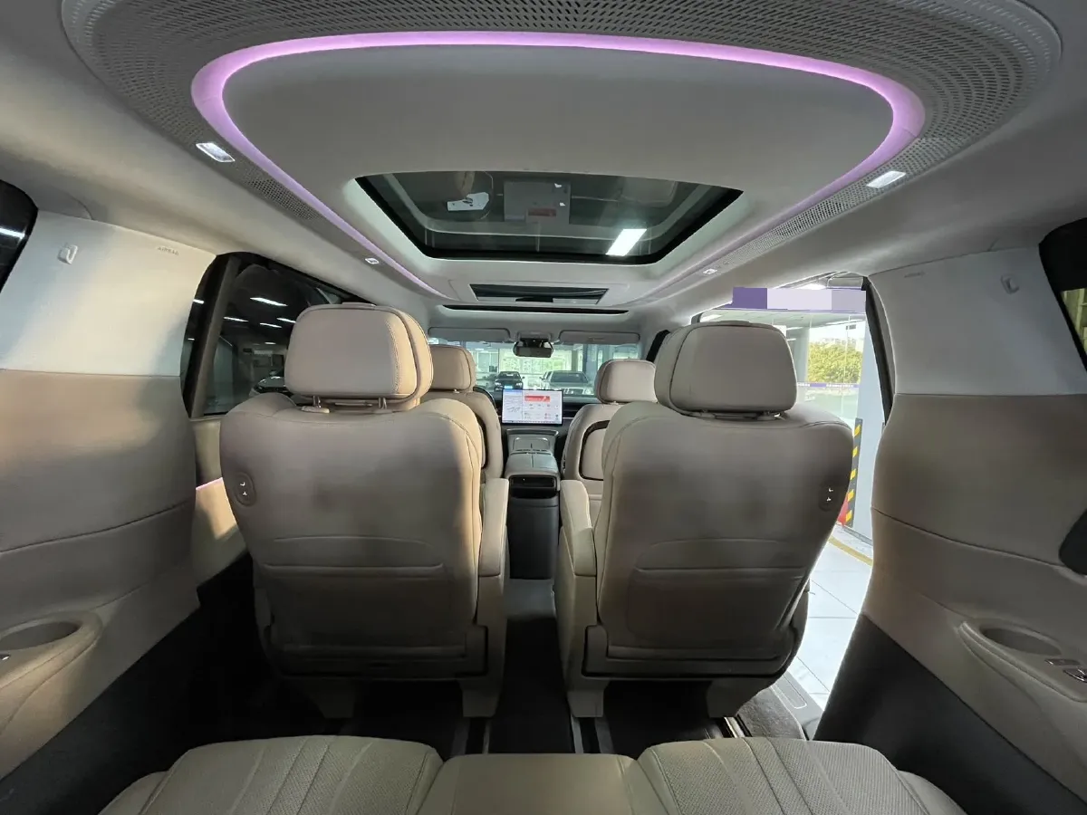 2025 Xpeng X9 BEV,autocango,china used car exporter,china ev exporter,chinese used car exporter,chinese used ev exporter