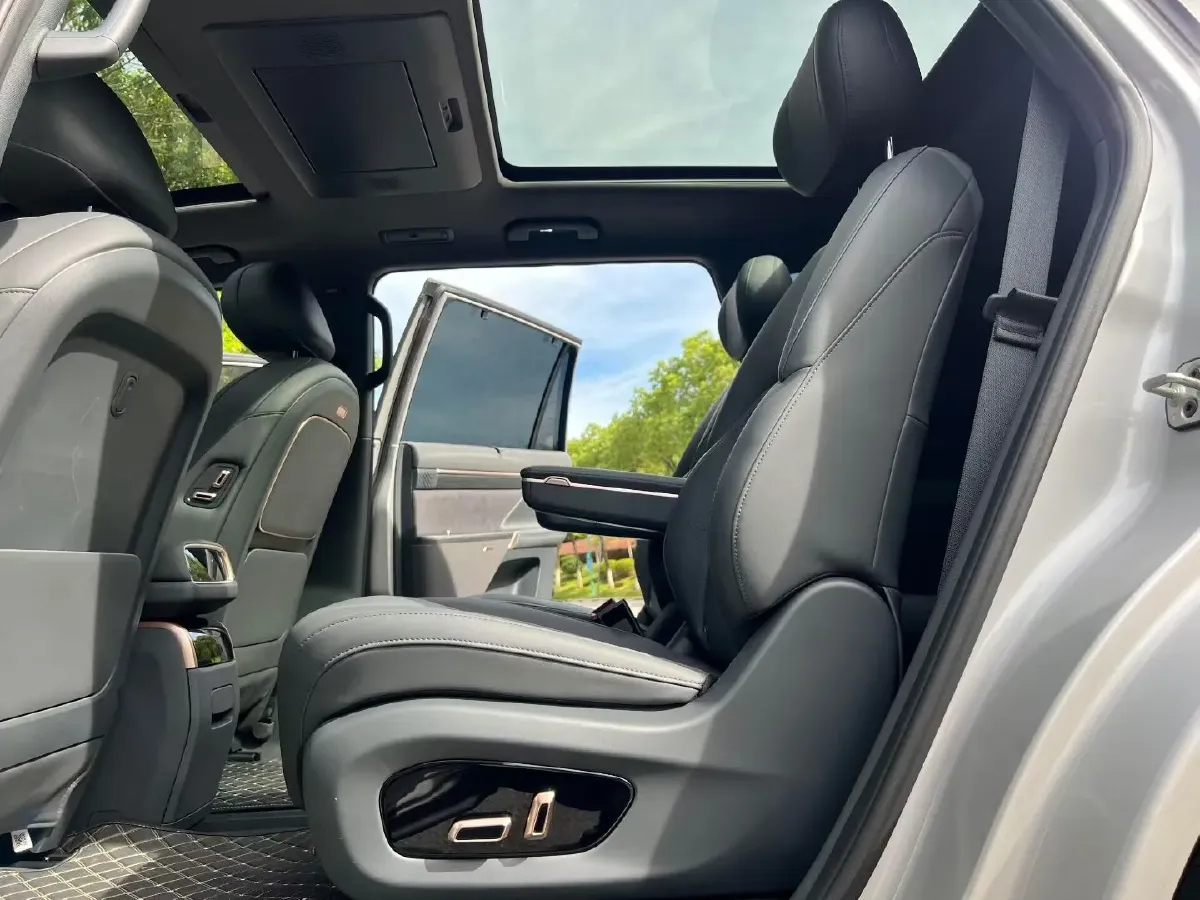 2024 DongFeng eπ eπ008 BEV 82.28KWH,autocango,china used car exporter,china ev exporter,chinese used car exporter,chinese used ev exporter