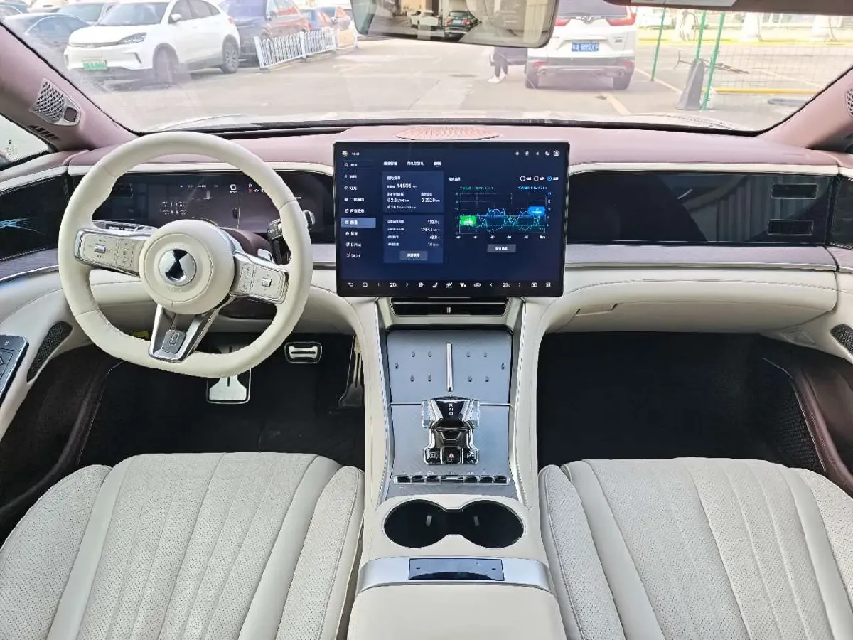 2024 Denza DenzaZ9GT 2.0T 207HP L4 E-CVT PHEV 38.5KWH,autocango,china used car exporter,china ev exporter,chinese used car exporter,chinese used ev exporter