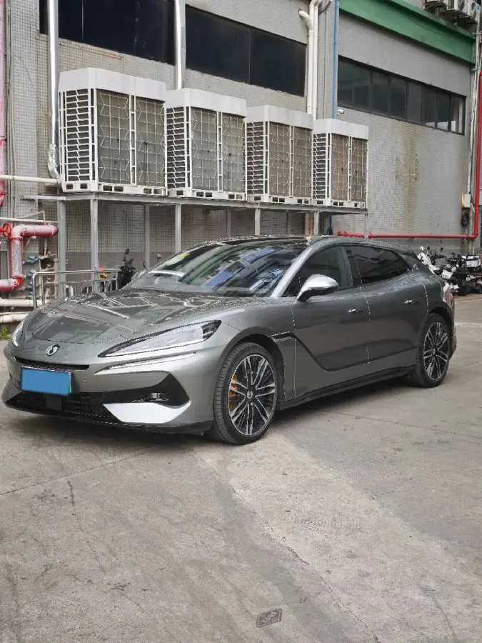 2024 Denza DenzaZ9GT 2.0T 207HP L4 E-CVT PHEV 38.5KWH,autocango,china used car exporter,china ev exporter,chinese used car exporter,chinese used ev exporter