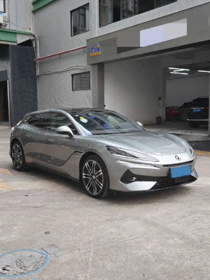 2024 Denza DenzaZ9GT 2.0T 207HP L4 E-CVT PHEV 38.5KWH,autocango,china used car exporter,china ev exporter,chinese used car exporter,chinese used ev exporter