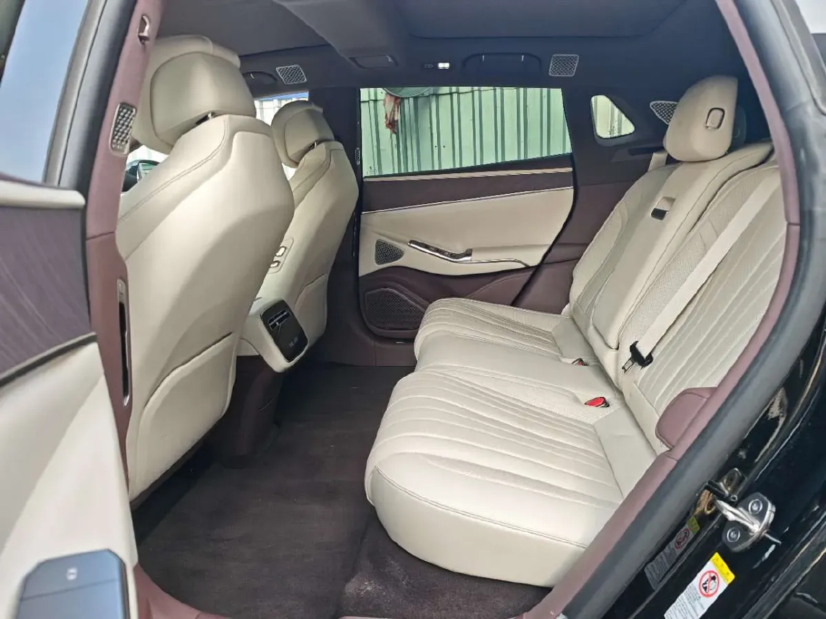 2024 Denza DenzaZ9GT 2.0T 207HP L4 E-CVT PHEV 38.5KWH,autocango,china used car exporter,china ev exporter,chinese used car exporter,chinese used ev exporter