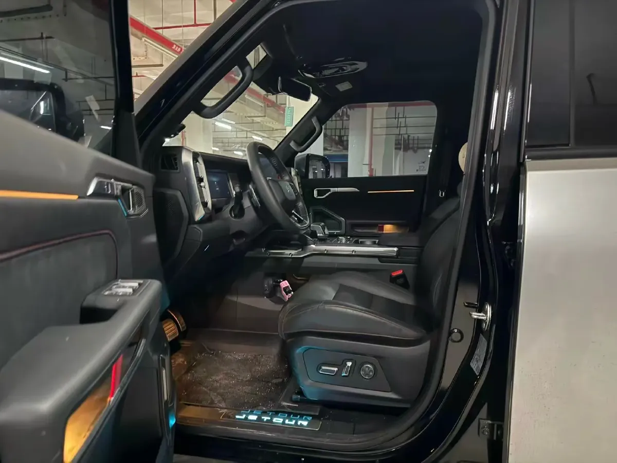 2024 Jetour Traveller 2.0T 254HP L4 7DCT,autocango,china used car exporter,china ev exporter,chinese used car exporter,chinese used ev exporter