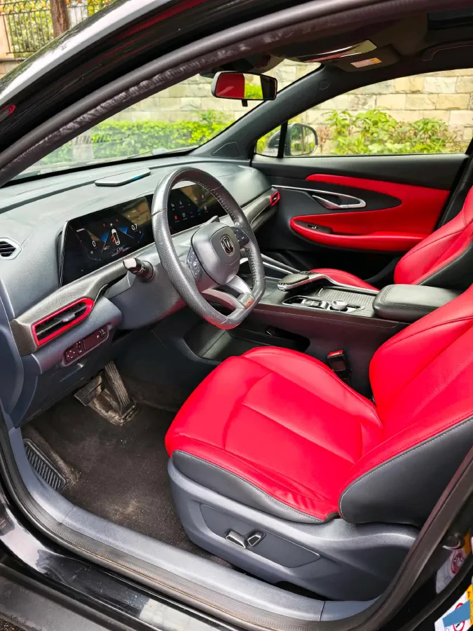 2020 ChangAn UNI-T 1.5T 180HP L4 7DCT,autocango,china used car exporter,china ev exporter,chinese used car exporter,chinese used ev exporter