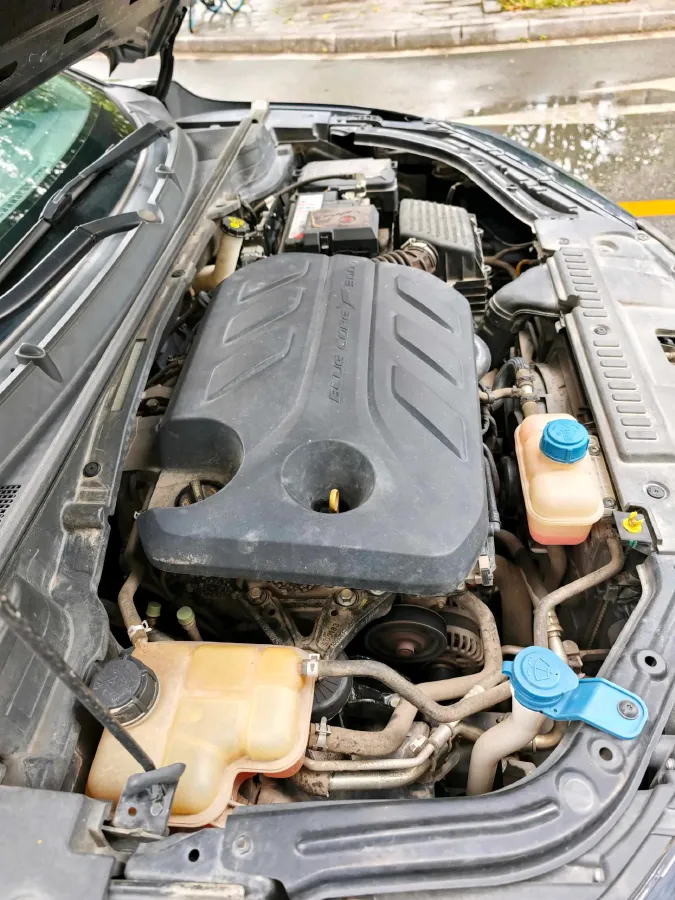 2020 ChangAn UNI-T 1.5T 180HP L4 7DCT,autocango,china used car exporter,china ev exporter,chinese used car exporter,chinese used ev exporter