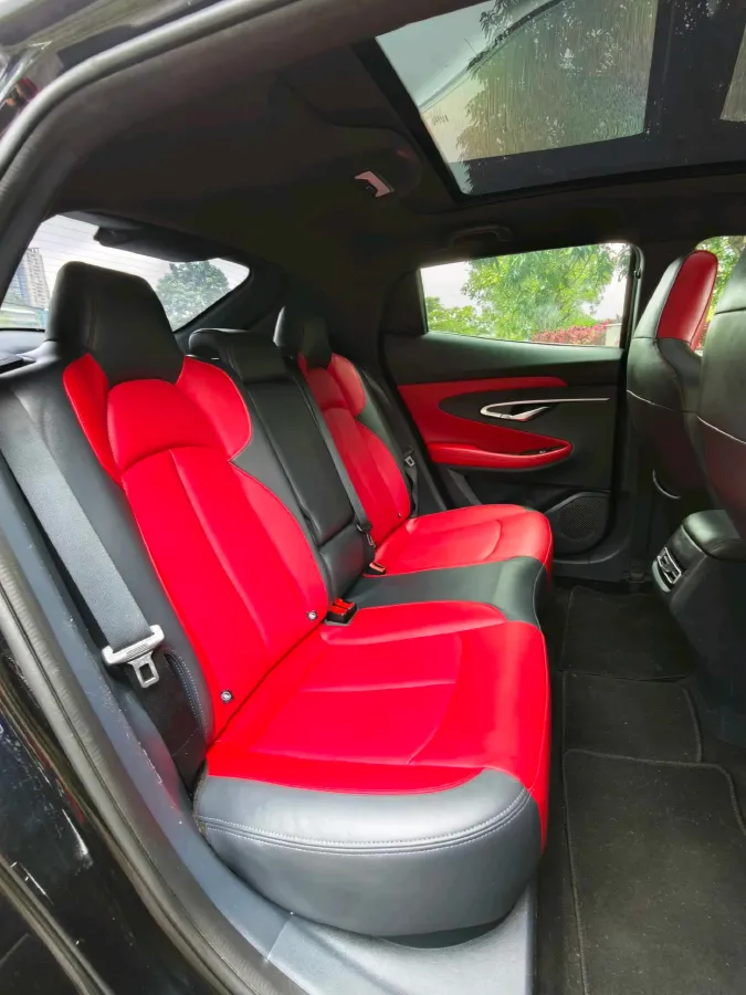 2020 ChangAn UNI-T 1.5T 180HP L4 7DCT,autocango,china used car exporter,china ev exporter,chinese used car exporter,chinese used ev exporter