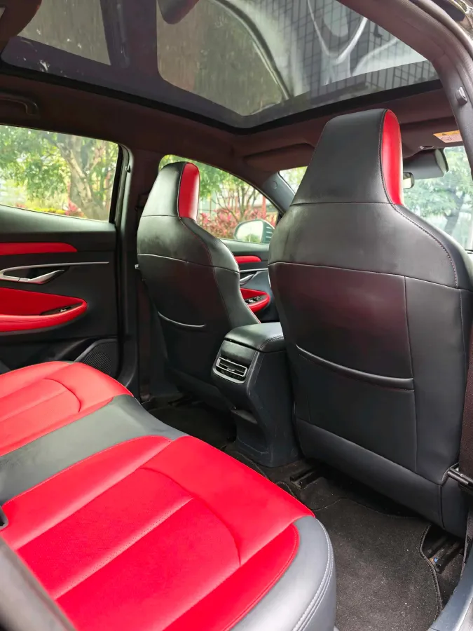 2020 ChangAn UNI-T 1.5T 180HP L4 7DCT,autocango,china used car exporter,china ev exporter,chinese used car exporter,chinese used ev exporter