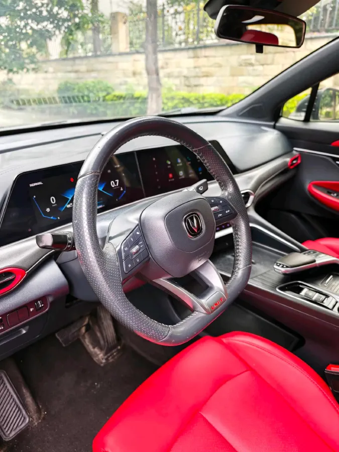 2020 ChangAn UNI-T 1.5T 180HP L4 7DCT,autocango,china used car exporter,china ev exporter,chinese used car exporter,chinese used ev exporter