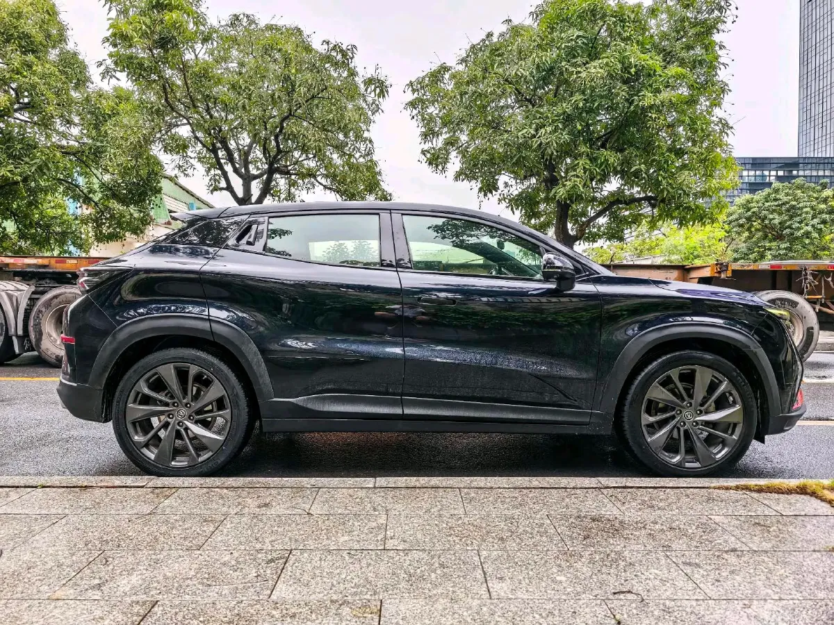 2020 ChangAn UNI-T 1.5T 180HP L4 7DCT,autocango,china used car exporter,china ev exporter,chinese used car exporter,chinese used ev exporter