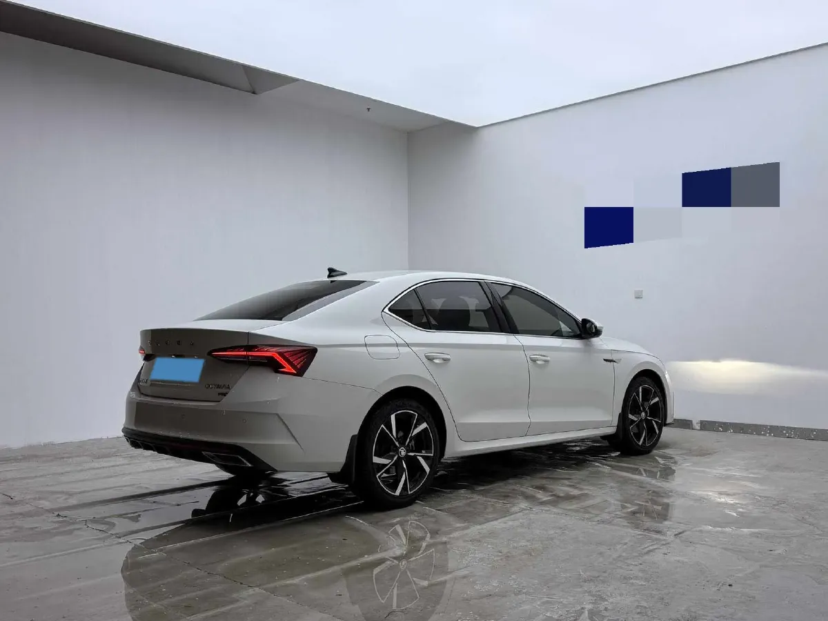 2021 Skoda Octavia 1.4T 150HP L4 7DCT,autocango,china used car exporter,china ev exporter,chinese used car exporter,chinese used ev exporter