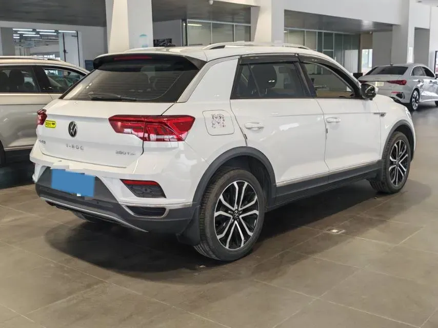 2022 Volkswagen T-Roc 1.4T 150HP L4 7DCT,autocango,china used car exporter,china ev exporter,chinese used car exporter,chinese used ev exporter