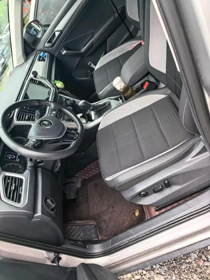 2022 Volkswagen T-Roc 1.4T 150HP L4 7DCT,autocango,china used car exporter,china ev exporter,chinese used car exporter,chinese used ev exporter