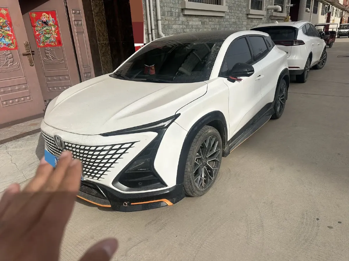 2022 ChangAn UNI-T 1.5T 188HP L4 7DCT,autocango,china used car exporter,china ev exporter,chinese used car exporter,chinese used ev exporter
