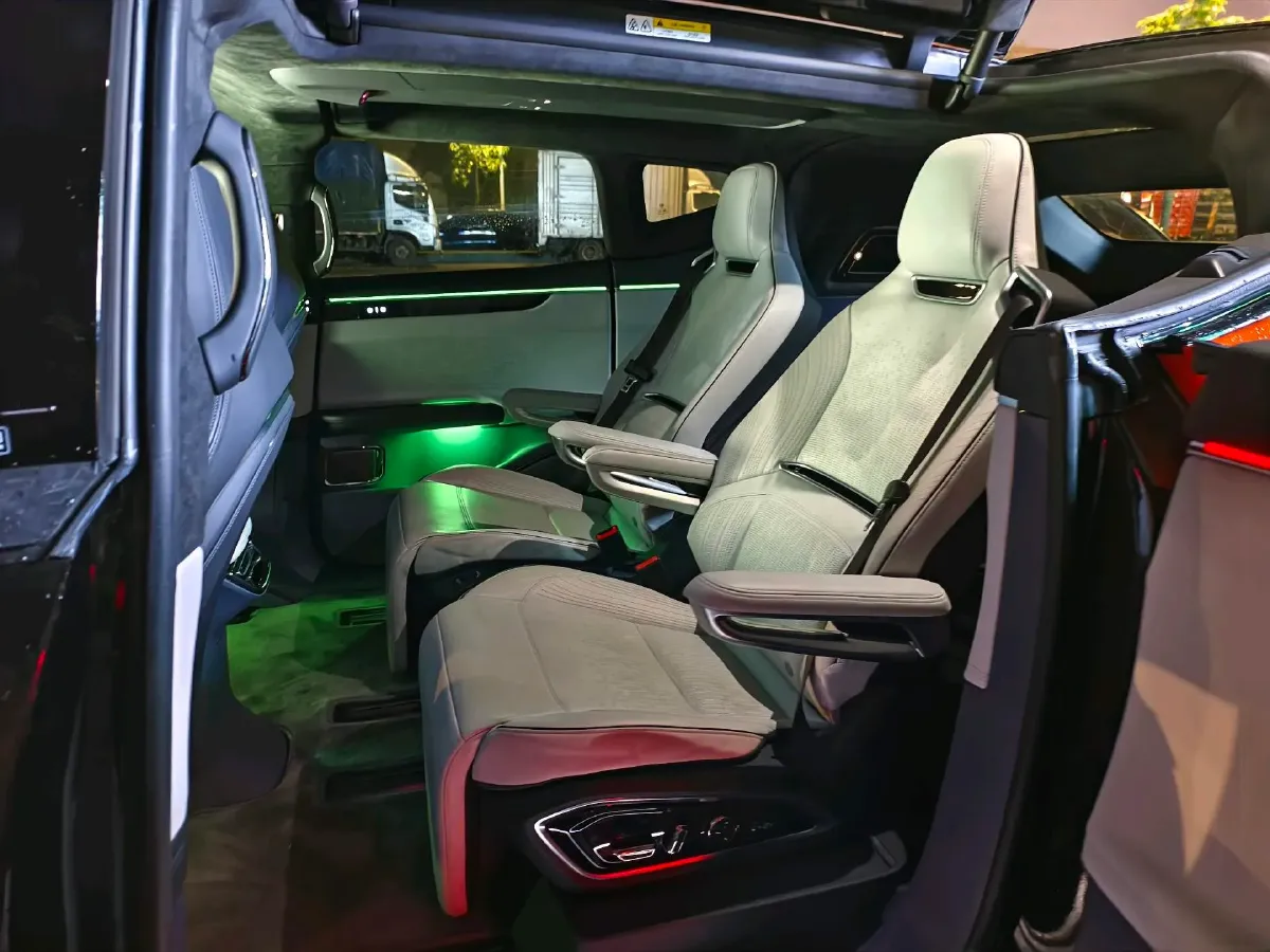 2021 HiPhi X BEV 97KWH,autocango,china used car exporter,china ev exporter,chinese used car exporter,chinese used ev exporter