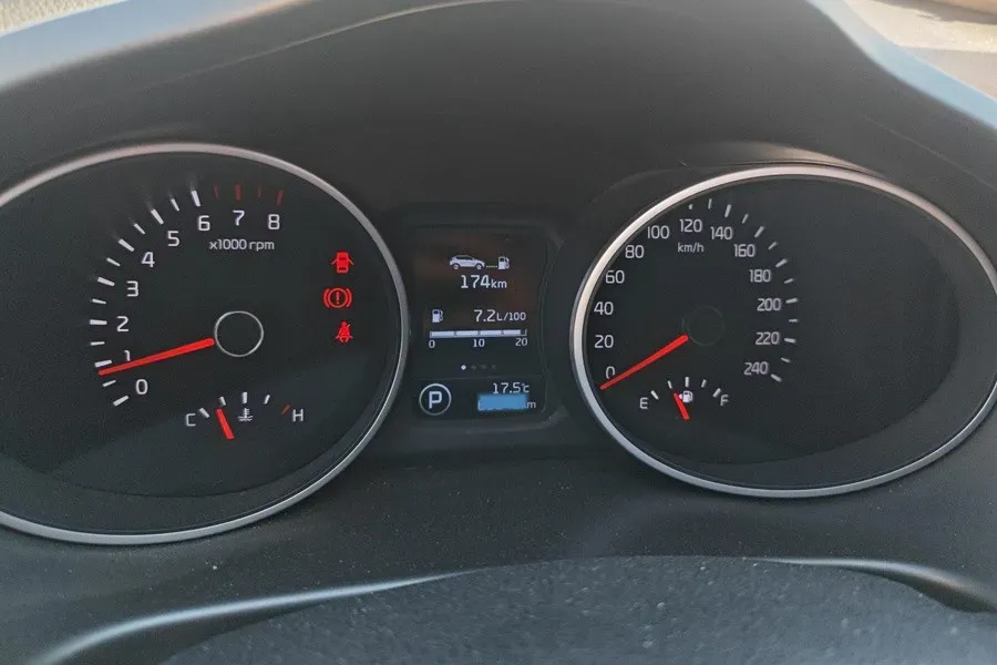 2016 Kia Sportage R 2.0L 165HP L4 6AT,autocango,china used car exporter,china ev exporter,chinese used car exporter,chinese used ev exporter