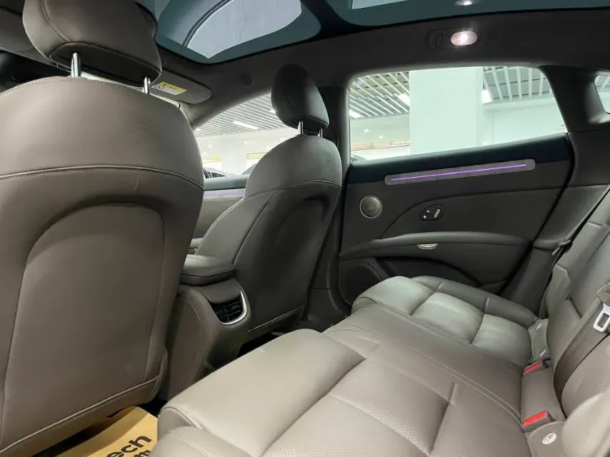 2025 IM L6 BEV,autocango,china used car exporter,china ev exporter,chinese used car exporter,chinese used ev exporter