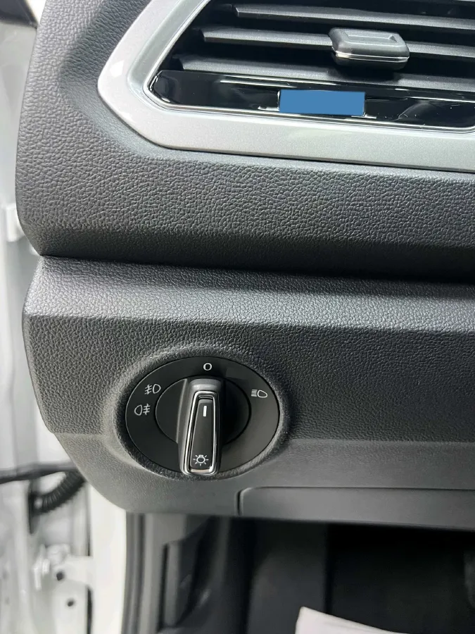 2022 Volkswagen T-Roc 1.4T 150HP L4 7DCT,autocango,china used car exporter,china ev exporter,chinese used car exporter,chinese used ev exporter