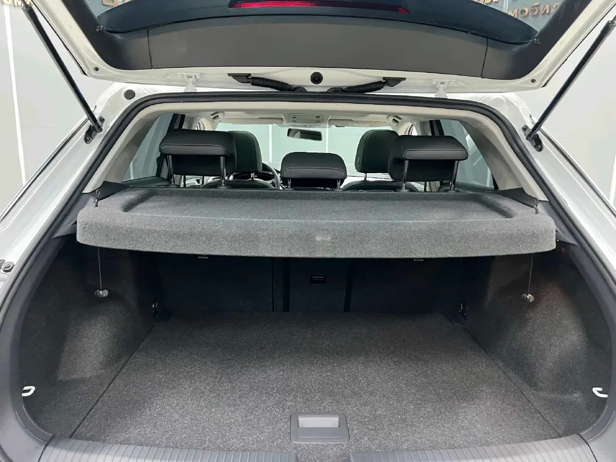 2022 Volkswagen T-Roc 1.4T 150HP L4 7DCT,autocango,china used car exporter,china ev exporter,chinese used car exporter,chinese used ev exporter