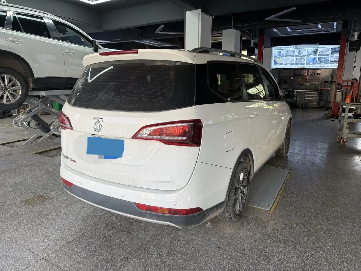 2019 BaoJun 730 1.5T 150HP L4 6MT,autocango,china used car exporter,china ev exporter,chinese used car exporter,chinese used ev exporter