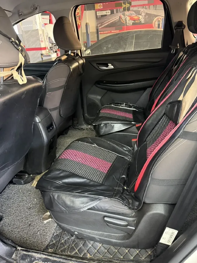 2019 BaoJun 730 1.5T 150HP L4 6MT,autocango,china used car exporter,china ev exporter,chinese used car exporter,chinese used ev exporter