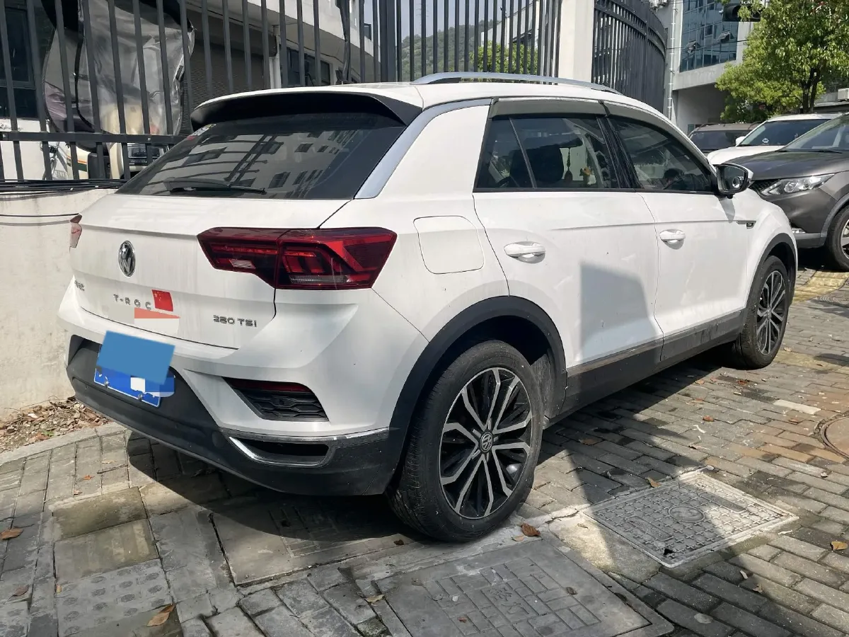 2020 Volkswagen T-Roc 1.4T 150HP L4 7DCT,autocango,china used car exporter,china ev exporter,chinese used car exporter,chinese used ev exporter