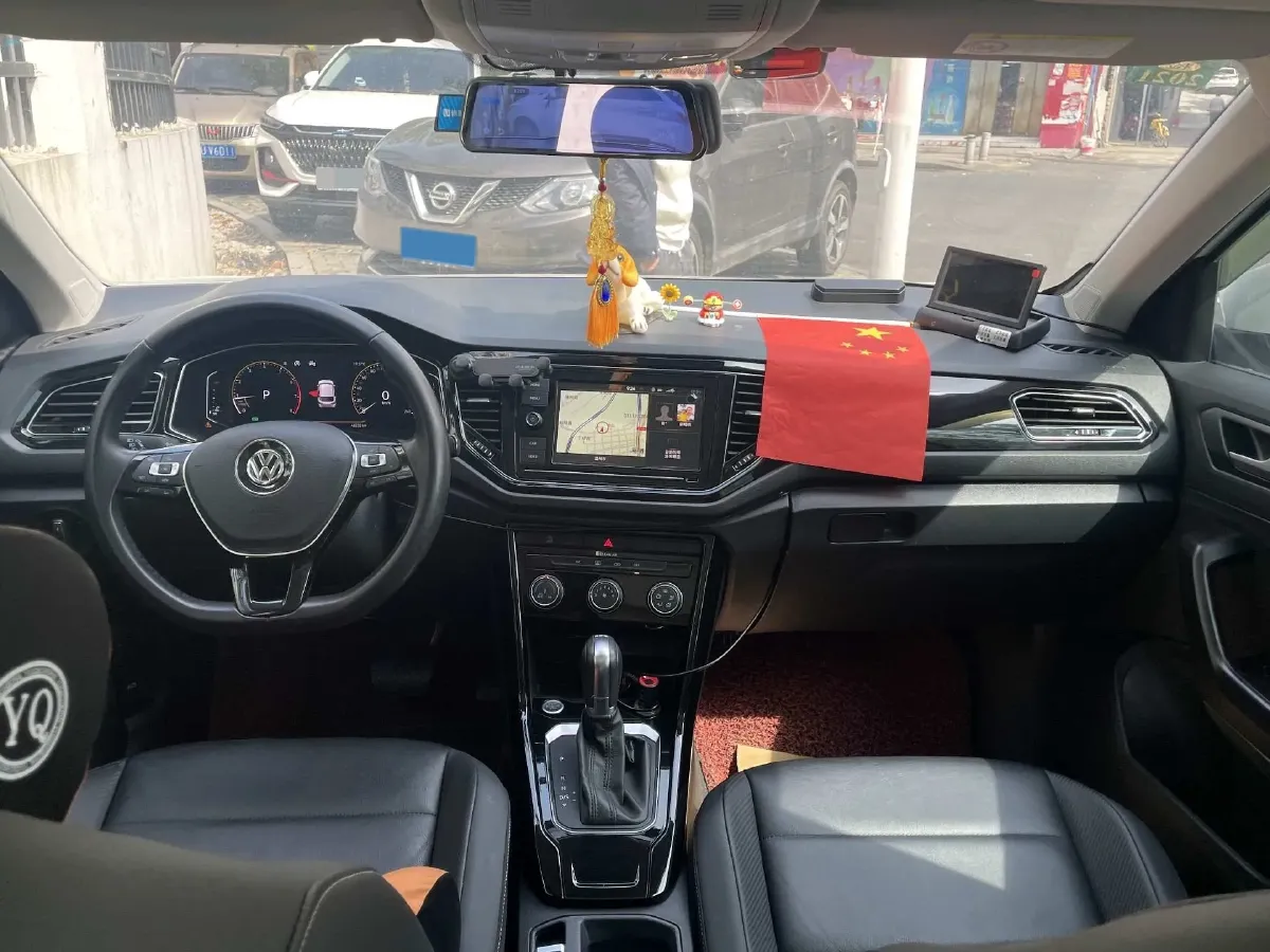 2020 Volkswagen T-Roc 1.4T 150HP L4 7DCT,autocango,china used car exporter,china ev exporter,chinese used car exporter,chinese used ev exporter