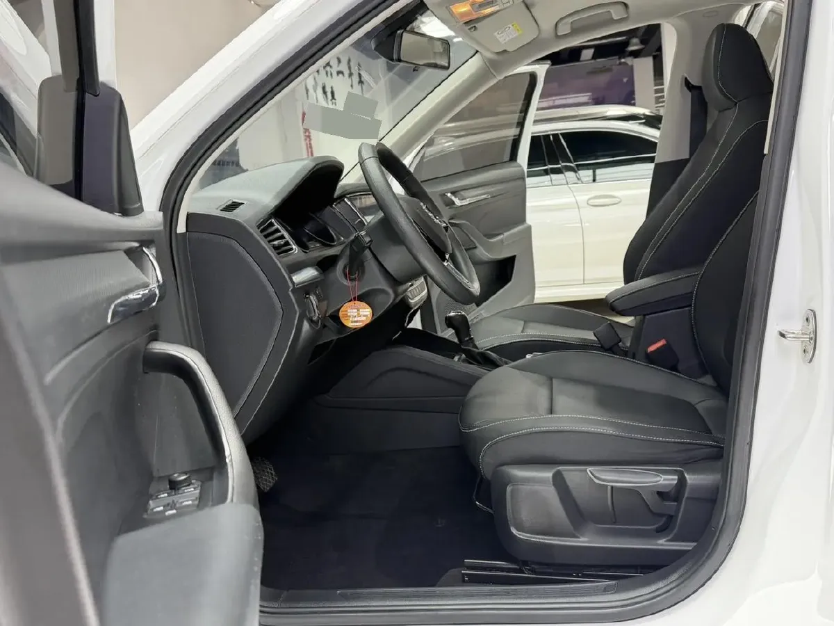2023 Skoda Kamiq 1.5L 112HP L4 6AT,autocango,china used car exporter,china ev exporter,chinese used car exporter,chinese used ev exporter