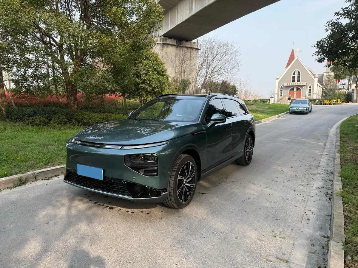 2024 Xpeng G9 BEV 98KWH,autocango,china used car exporter,china ev exporter,chinese used car exporter,chinese used ev exporter