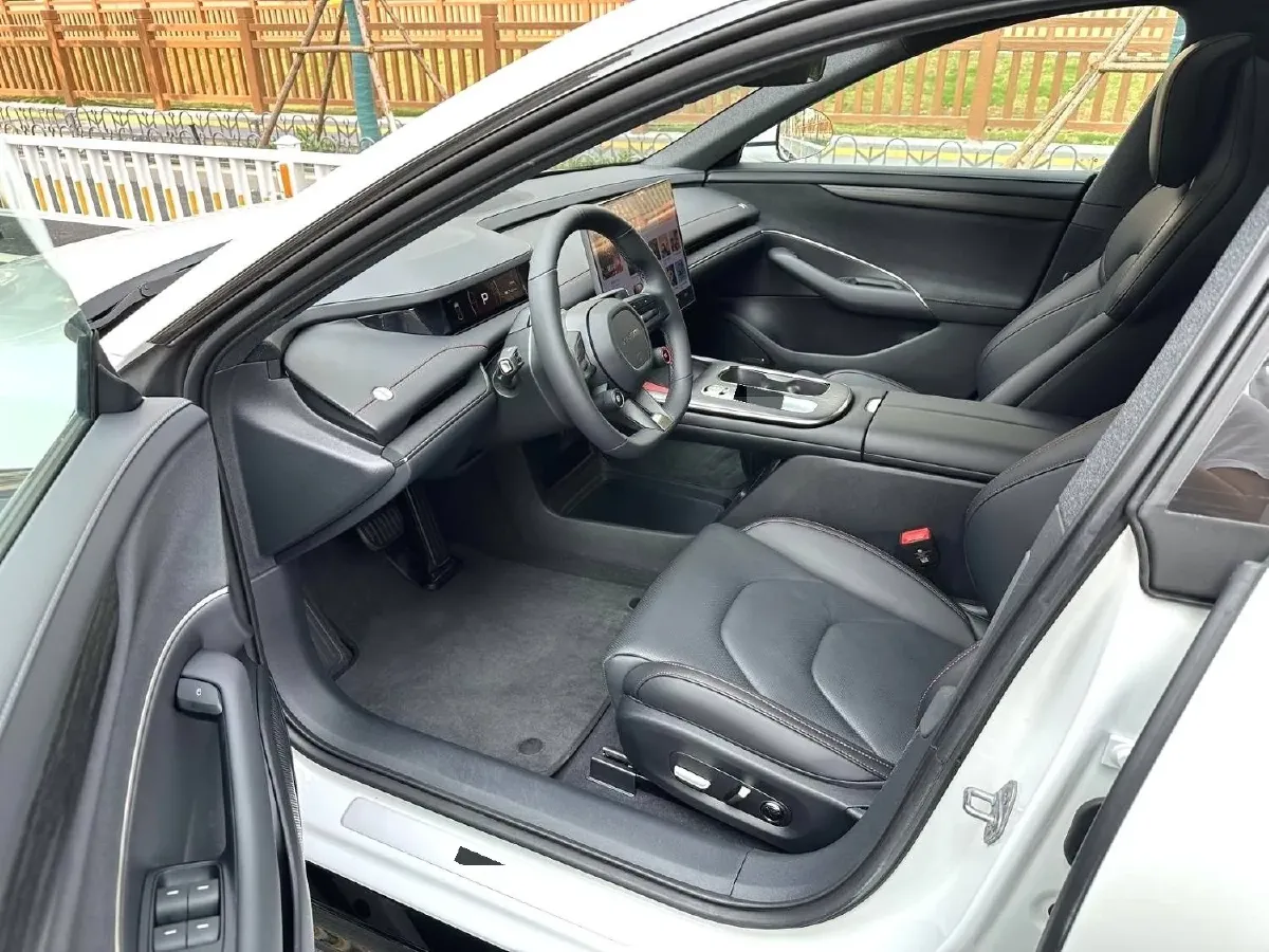 2024 MI SU7 BEV 94.3KWH,autocango,china used car exporter,china ev exporter,chinese used car exporter,chinese used ev exporter