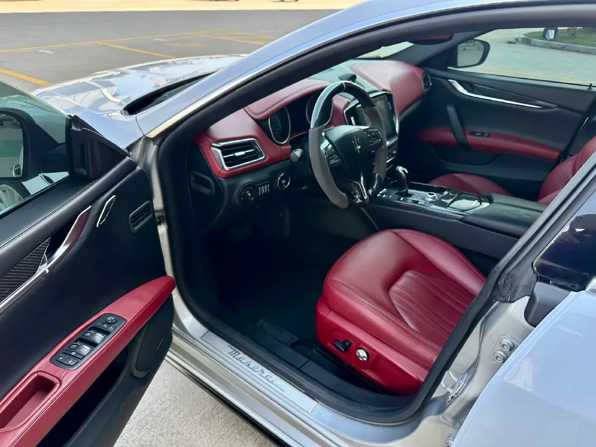 2018 Maserati Ghibli 3.0T 350HP V6 8AT,autocango,china used car exporter,china ev exporter,chinese used car exporter,chinese used ev exporter