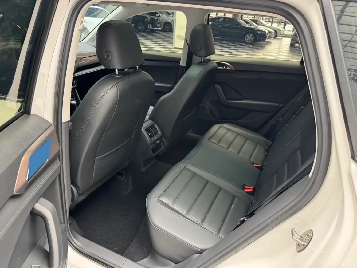 2021 Volkswagen Tharu 2.0T 186HP L4 7DCT,autocango,china used car exporter,china ev exporter,chinese used car exporter,chinese used ev exporter