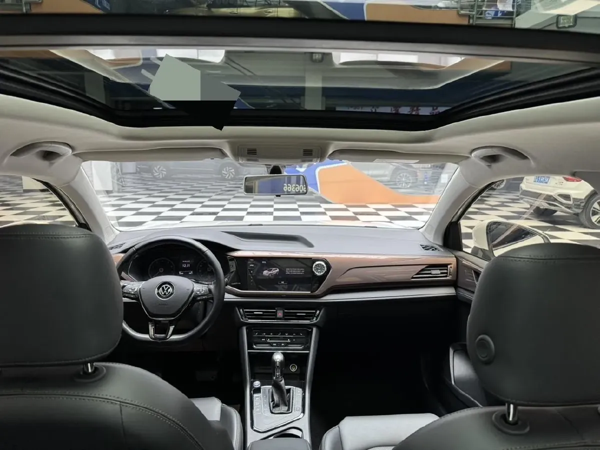 2021 Volkswagen Tharu 2.0T 186HP L4 7DCT,autocango,china used car exporter,china ev exporter,chinese used car exporter,chinese used ev exporter