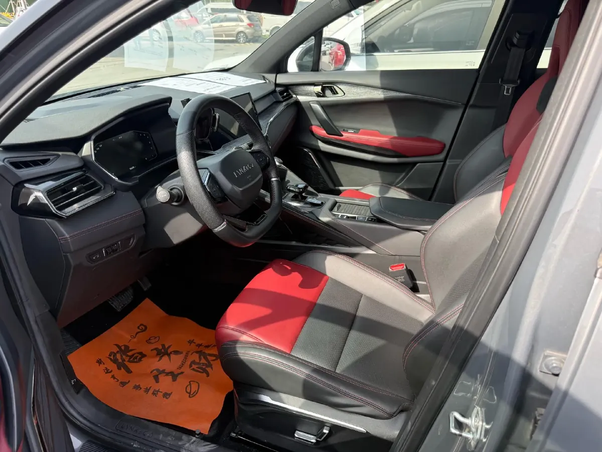 2020 LYNK&CO 06 1.5T 177HP L3 7DCT,autocango,china used car exporter,china ev exporter,chinese used car exporter,chinese used ev exporter