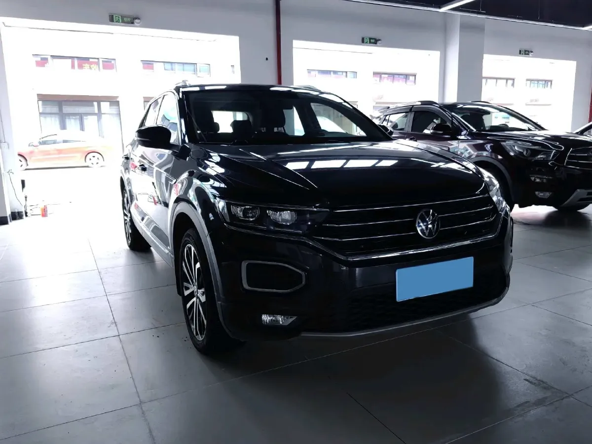2021 Volkswagen T-Roc 1.4T 150HP L4 7DCT,autocango,china used car exporter,china ev exporter,chinese used car exporter,chinese used ev exporter