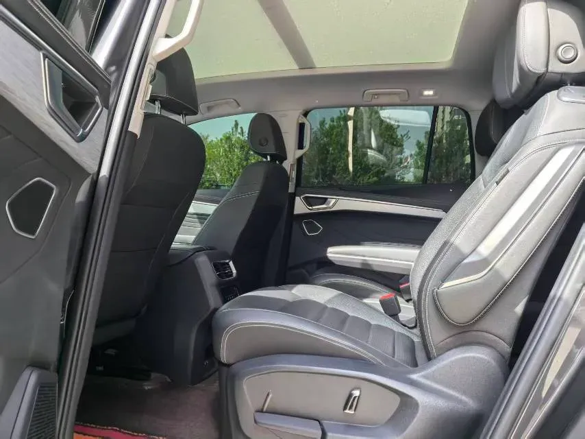 2021 Volkswagen Talagon 2.0T 186HP L4 7DCT,autocango,china used car exporter,china ev exporter,chinese used car exporter,chinese used ev exporter