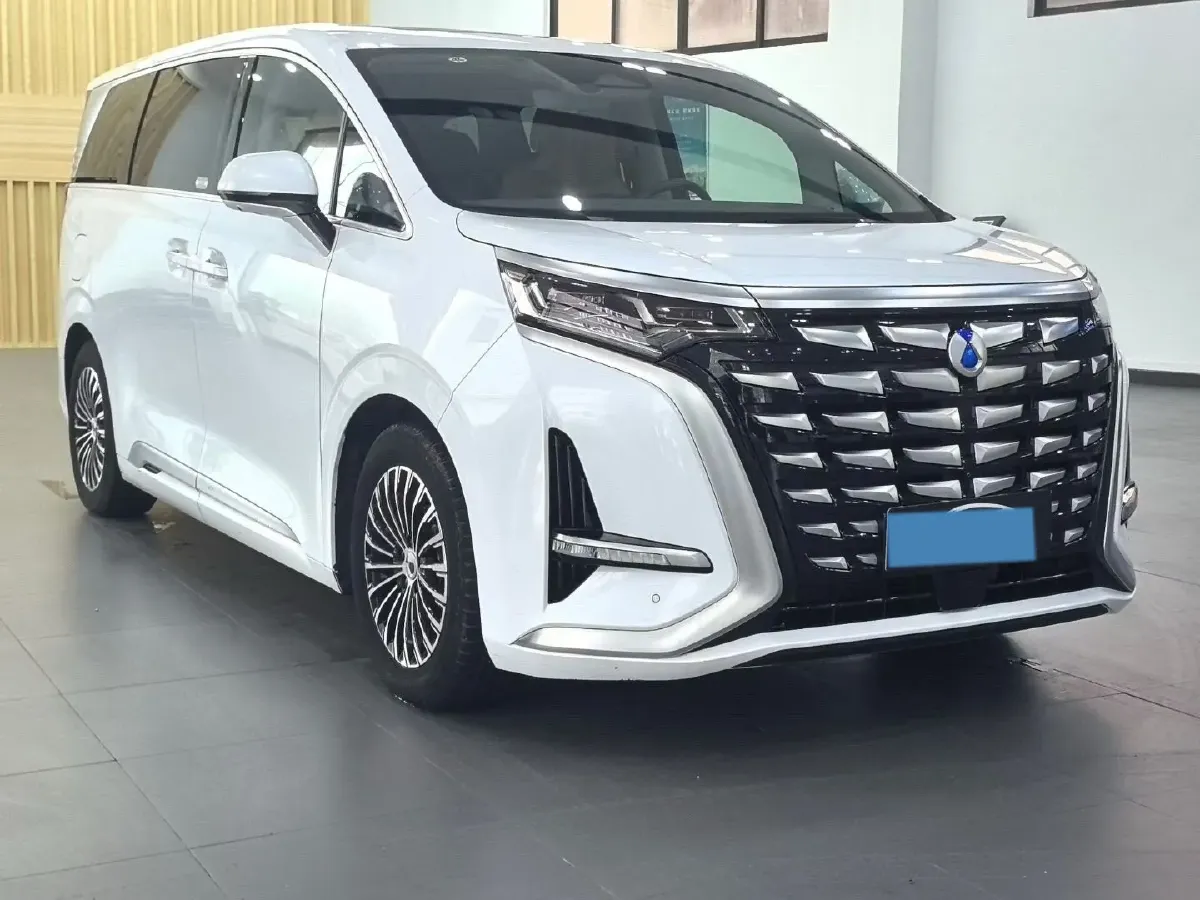 2022 Mercedes-Benz GLC Class 2.0T 197HP L4 9AT,autocango,china used car exporter,china ev exporter,chinese used car exporter,chinese used ev exporter