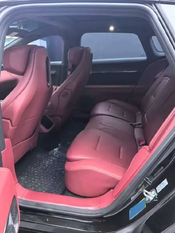 2025 Avatr 12 BEV,autocango,china used car exporter,china ev exporter,chinese used car exporter,chinese used ev exporter