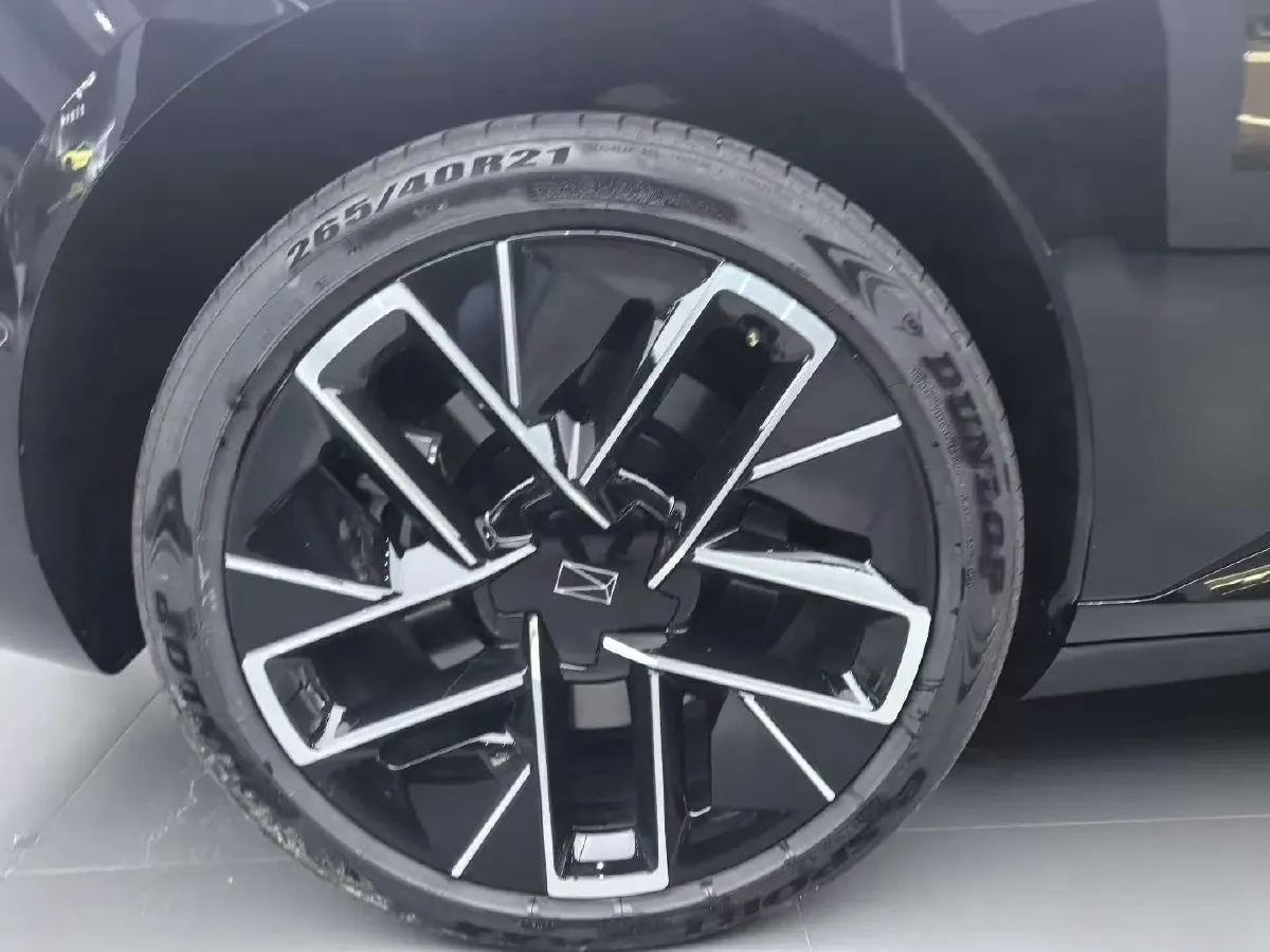 2025 Avatr 12 BEV,autocango,china used car exporter,china ev exporter,chinese used car exporter,chinese used ev exporter