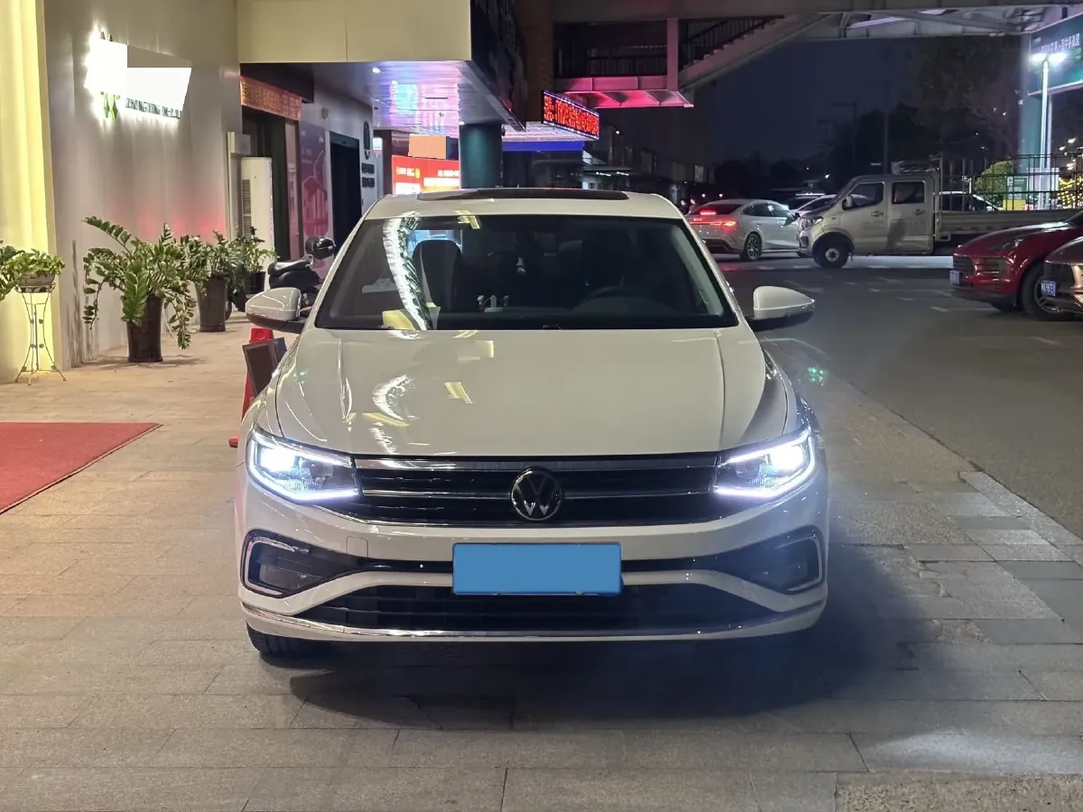 2023 Volkswagen Bora 1.2T 116HP L4 7DCT,autocango,china used car exporter,china ev exporter,chinese used car exporter,chinese used ev exporter