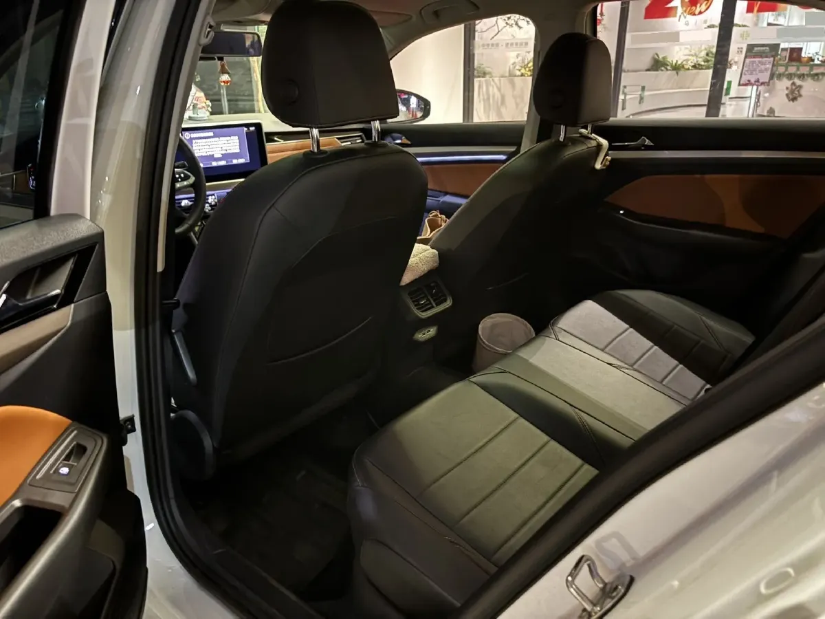 2023 Volkswagen Bora 1.2T 116HP L4 7DCT,autocango,china used car exporter,china ev exporter,chinese used car exporter,chinese used ev exporter