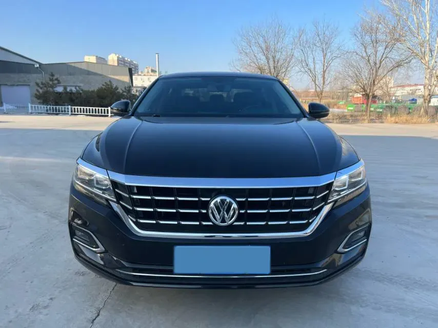 2020 Volkswagen Passat 2.0T 186HP L4 7DCT,autocango,china used car exporter,china ev exporter,chinese used car exporter,chinese used ev exporter