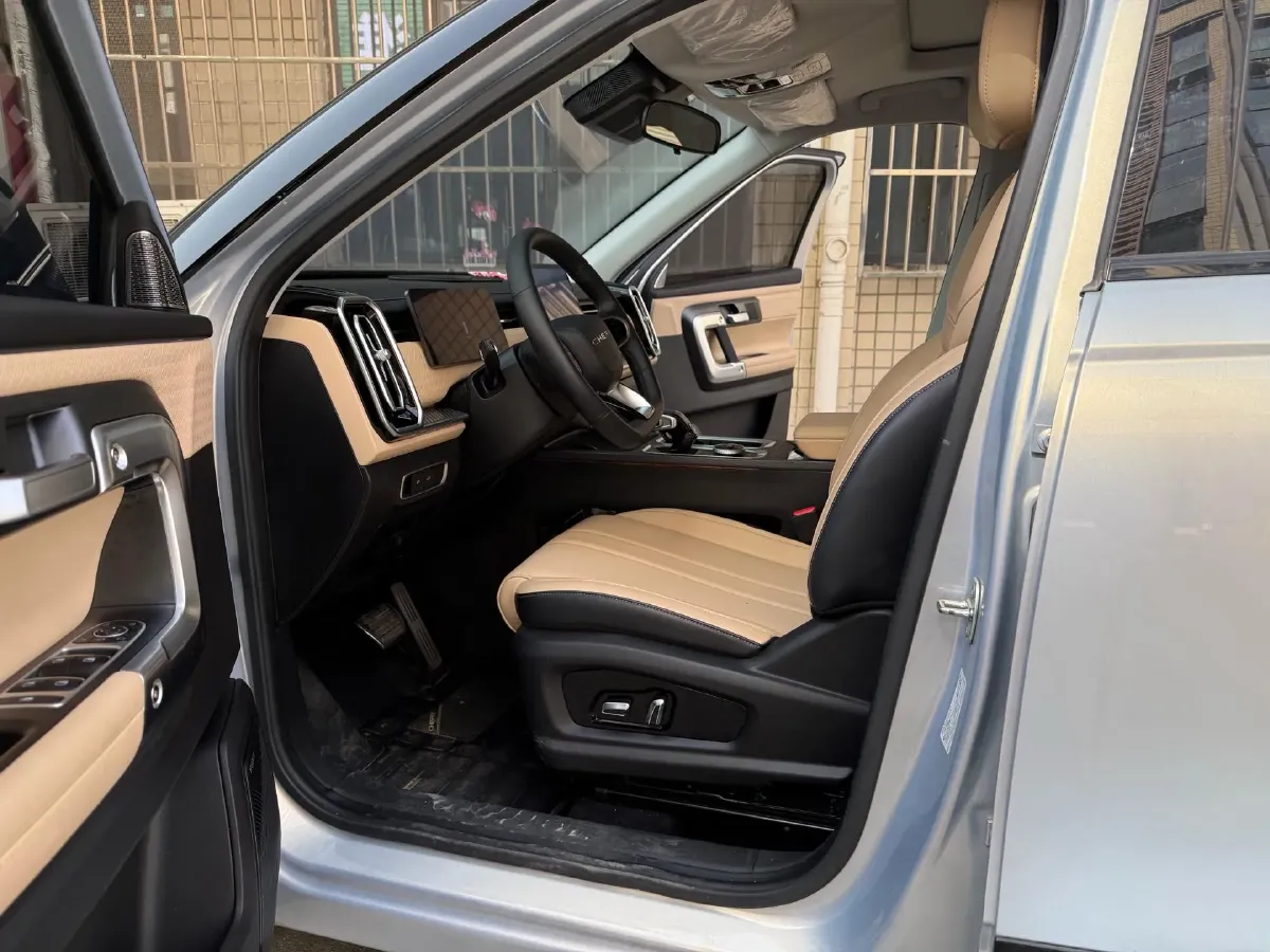 2023 Chery Exploration 06 1.6T 197HP L4 7DCT,autocango,china used car exporter,china ev exporter,chinese used car exporter,chinese used ev exporter