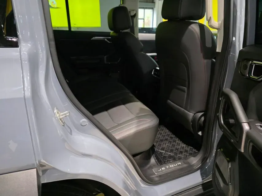 2023 Jetour Traveller 2.0T 254HP L4 7DCT,autocango,china used car exporter,china ev exporter,chinese used car exporter,chinese used ev exporter